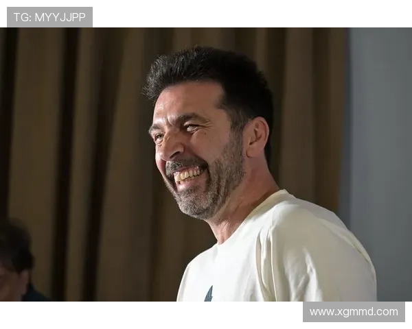 布冯赞阿莱格里执教风格独特米兰印记深刻显现 布冯赞阿莱格里执教风格独特米兰印记深刻显现